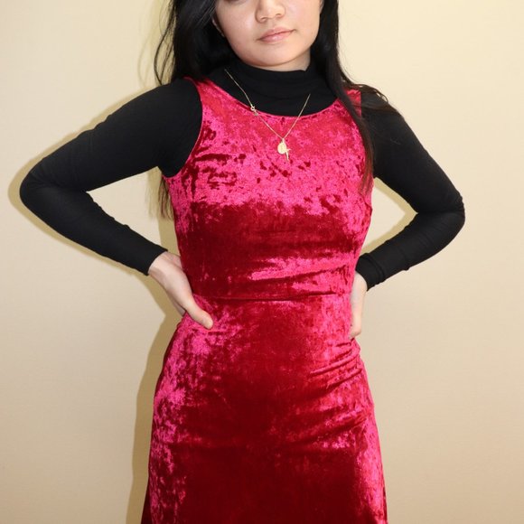 H&M Red Velvet Christmas Dress - Picture 1 of 3